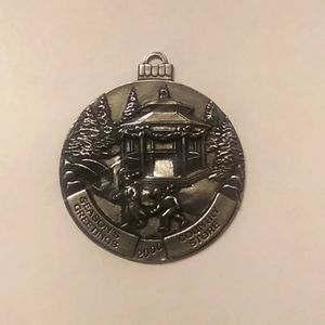 Ornament country store seasons greetings 2000